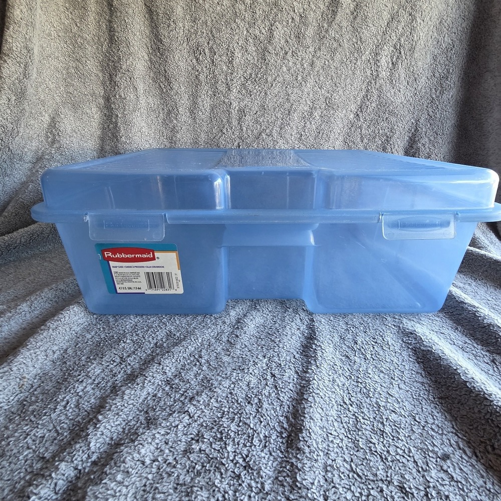 1995 Rubbermaid Blue Snap Case Storage  #2283 4.1 Gallon